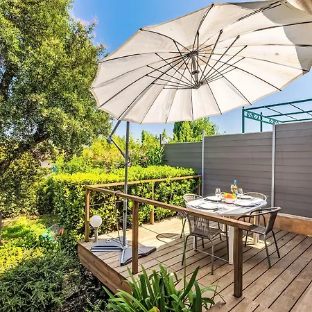 Font Mourier-1 By Interhome Casa vacanze Gassin