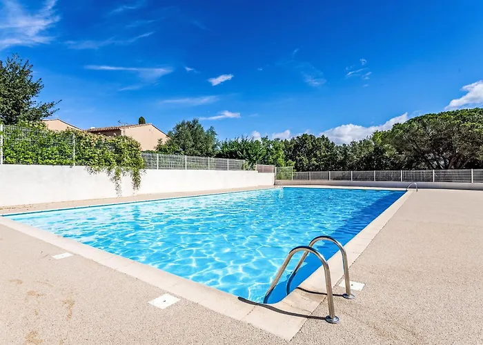 Font Mourier-1 By Interhome Casa vacanze Gassin