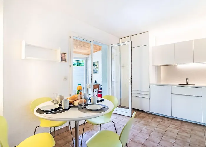 Font Mourier-1 By Interhome Casa vacanze